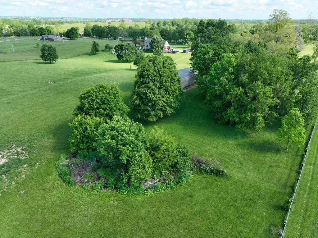 5865 Van Meter Road Winchester KY 40391