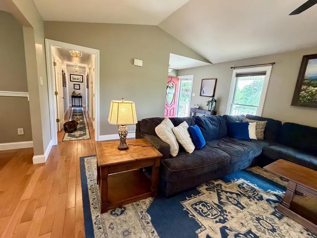 5865 Van Meter Road Winchester KY 40391