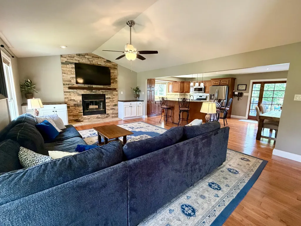 5865 Van Meter Road Winchester KY 40391