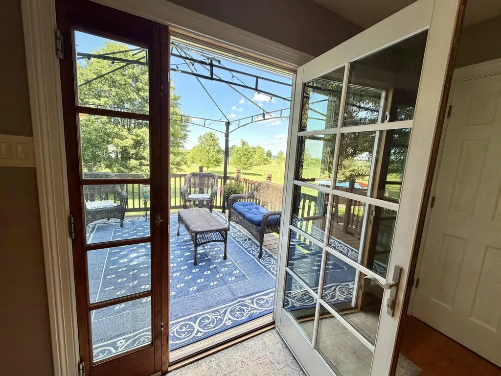5865 Van Meter Road Winchester KY 40391