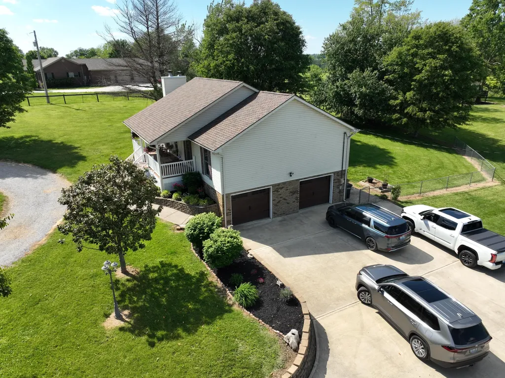 5865 Van Meter Road Winchester KY 40391