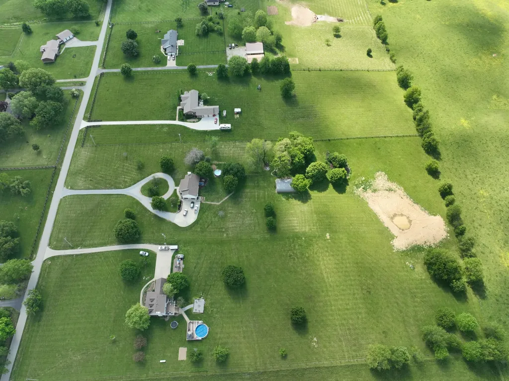 5865 Van Meter Road Winchester KY 40391