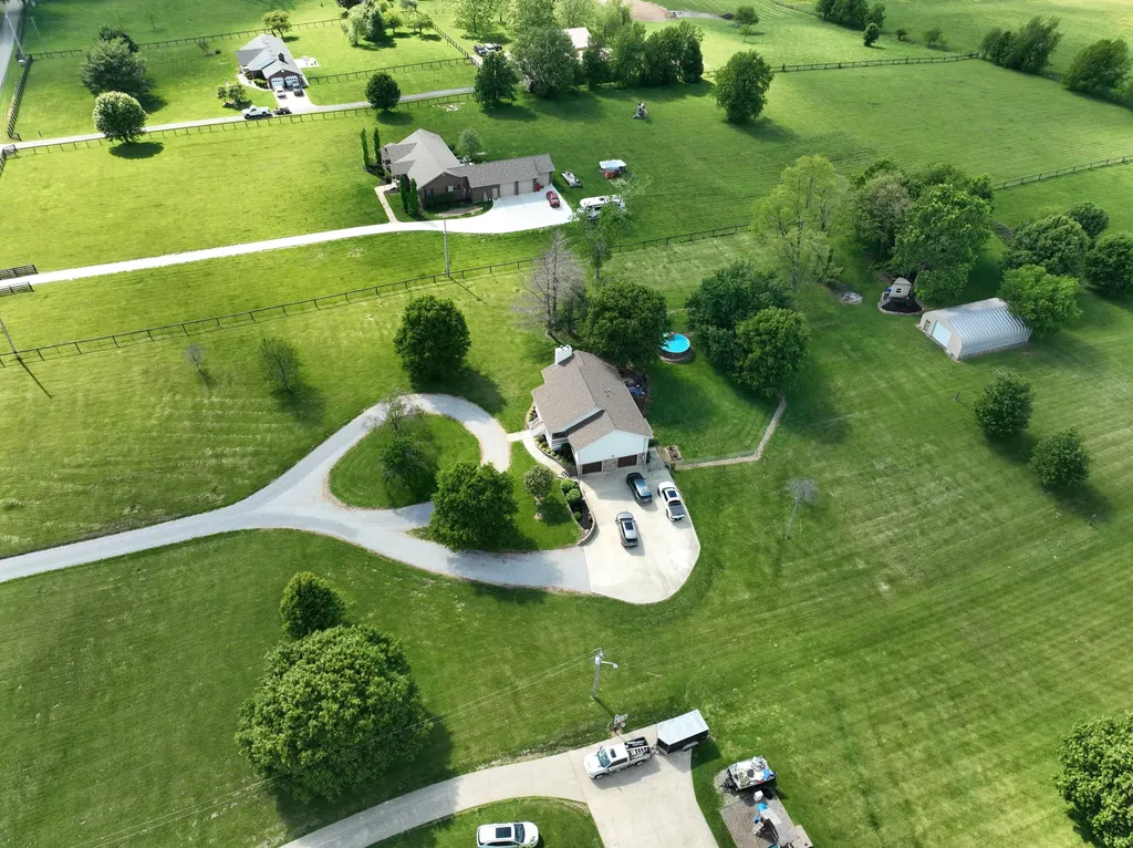 5865 Van Meter Road Winchester KY 40391