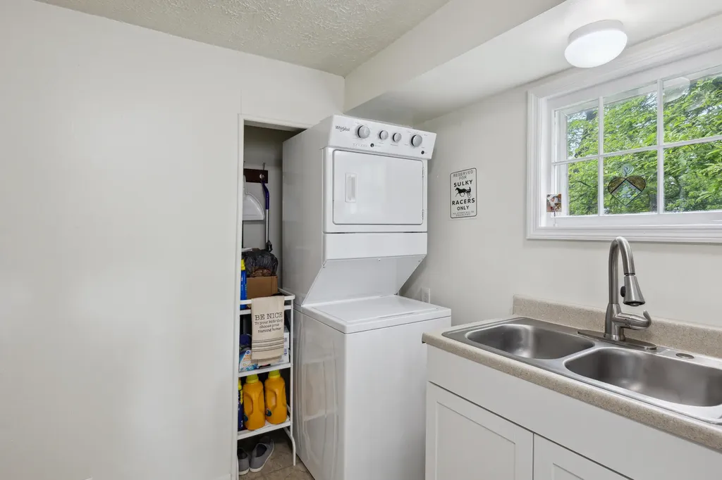 388 Bassett Avenue Lexington KY 40502