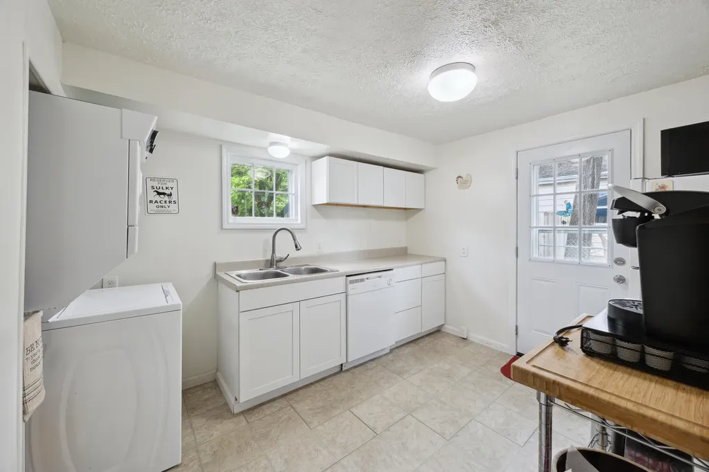 388 Bassett Avenue Lexington KY 40502