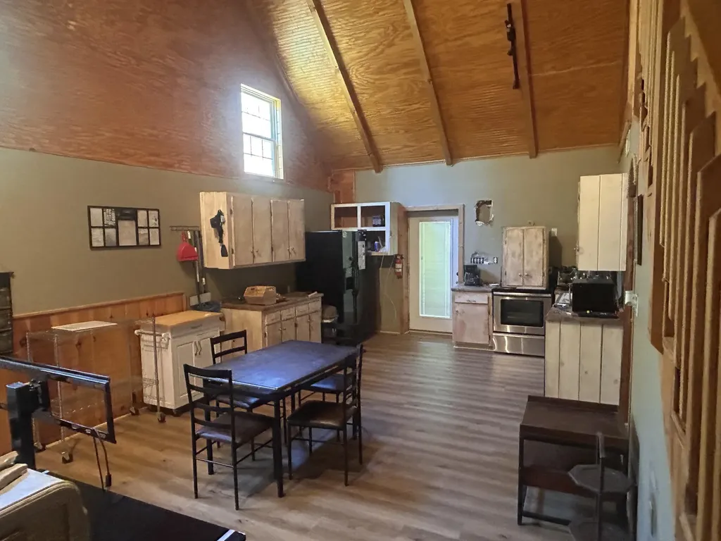 1733 Beulah Heights Road Whitley City KY 42653