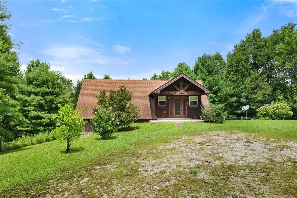 1733 Beulah Heights Road Whitley City KY 42653