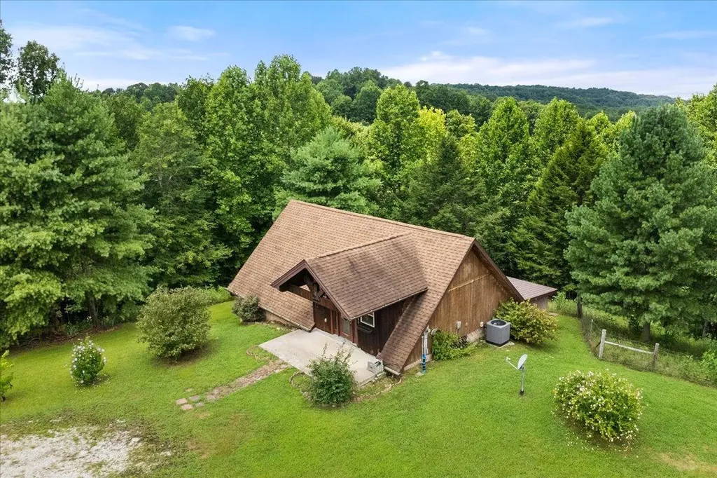 1733 Beulah Heights Road Whitley City KY 42653