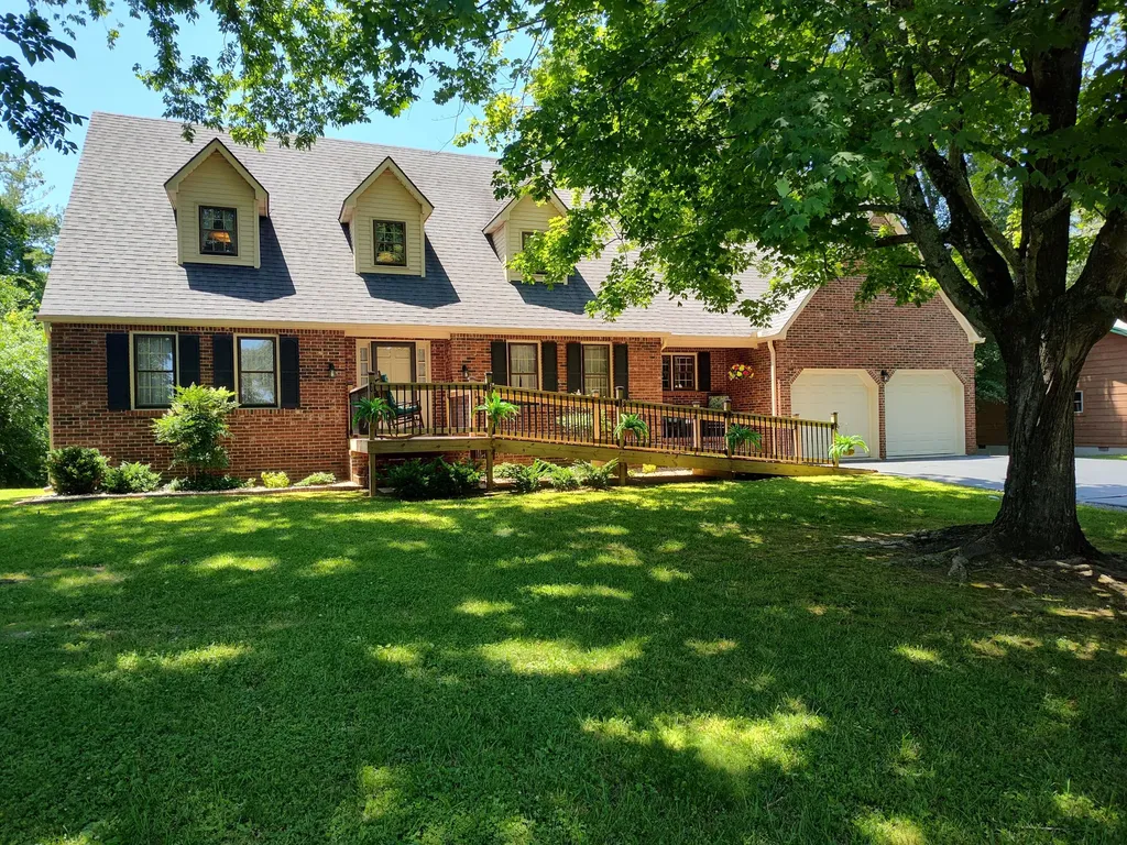 75 Ridge Avenue Berea KY 40403