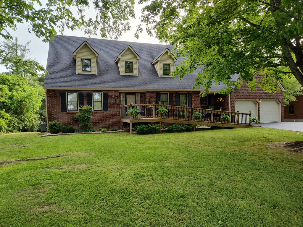 75 Ridge Avenue Berea KY 40403