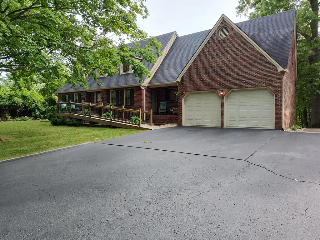 75 Ridge Avenue Berea KY 40403