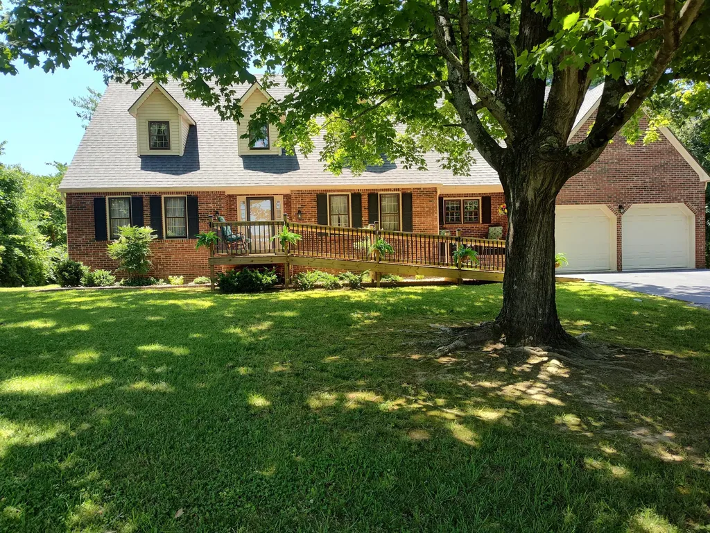 75 Ridge Avenue Berea KY 40403