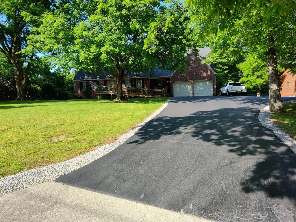 75 Ridge Avenue Berea KY 40403