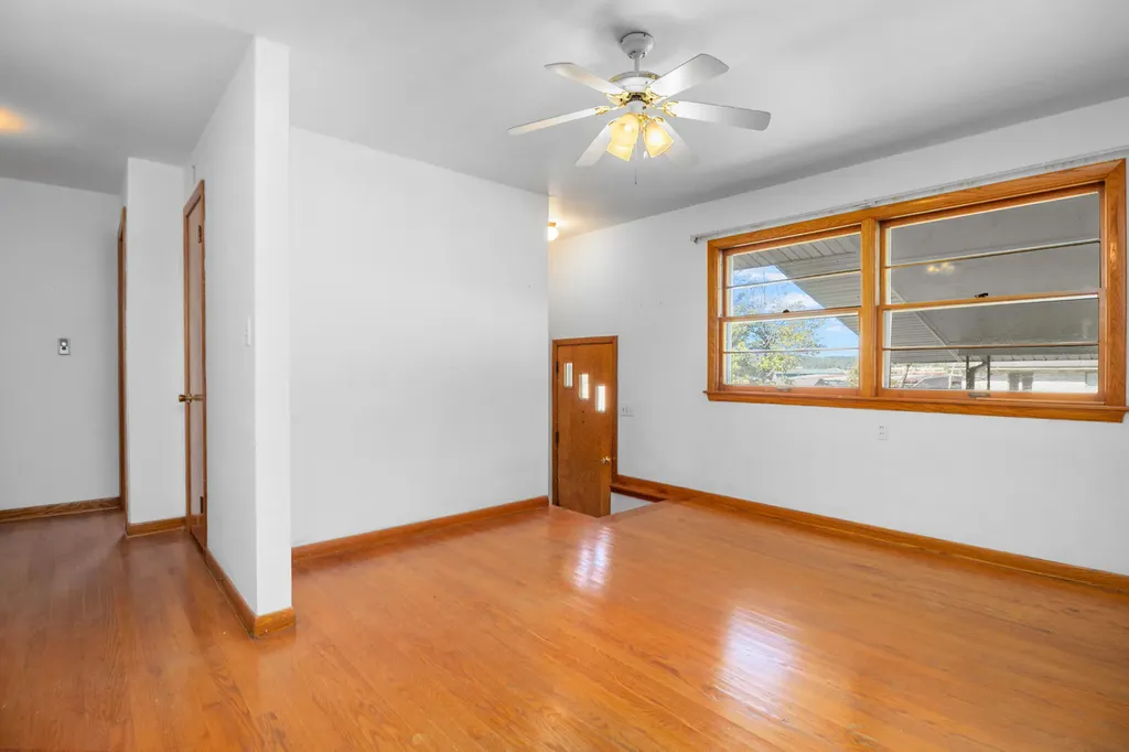 142 Highway 3284 Monticello KY 42633