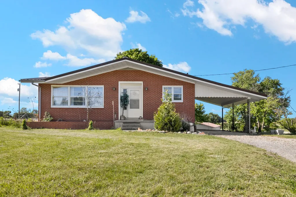 142 Highway 3284 Monticello KY 42633