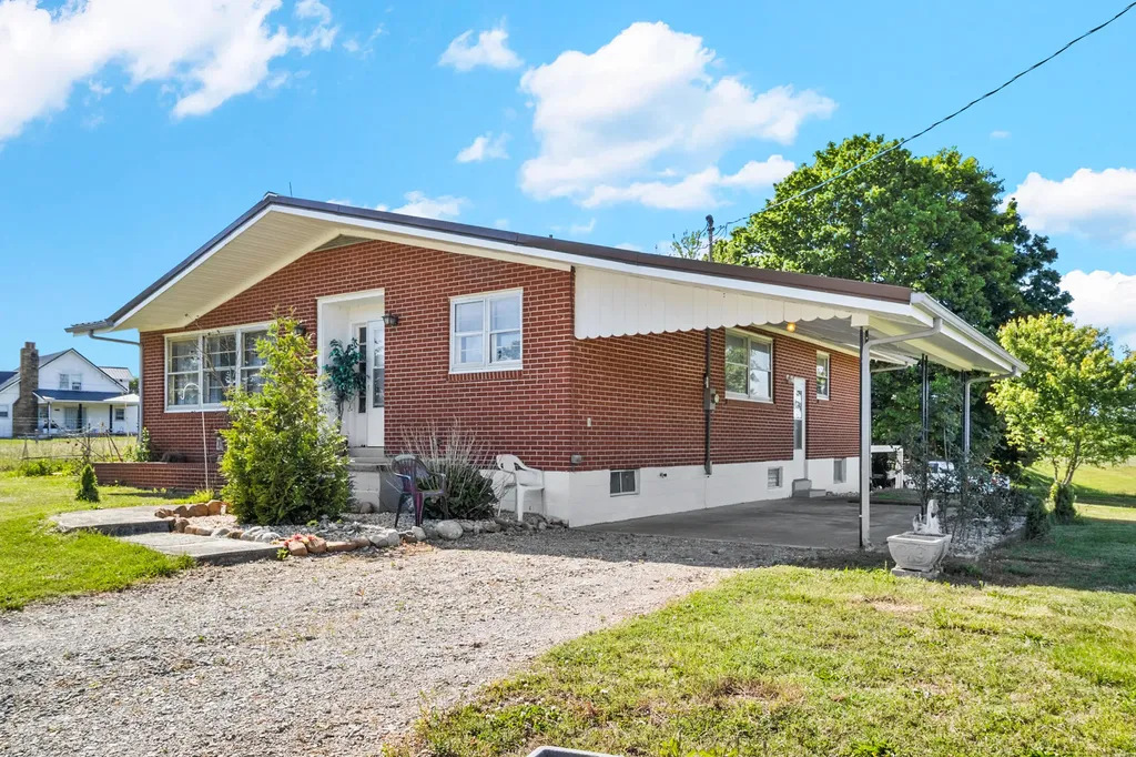 142 Highway 3284 Monticello KY 42633