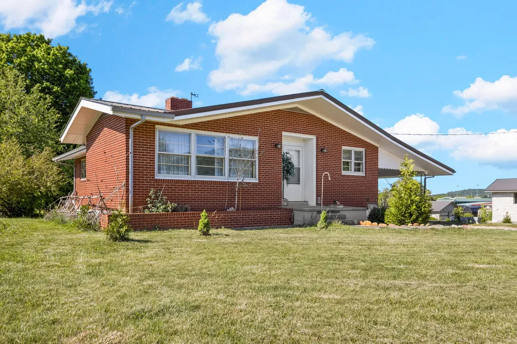 142 Highway 3284 Monticello KY 42633