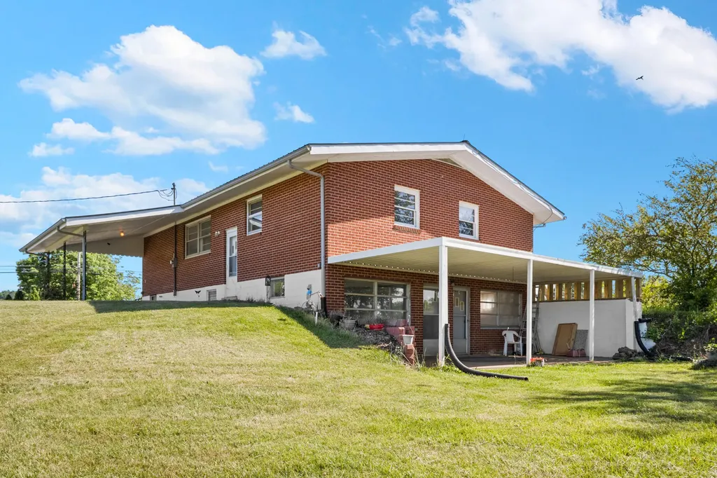 142 Highway 3284 Monticello KY 42633