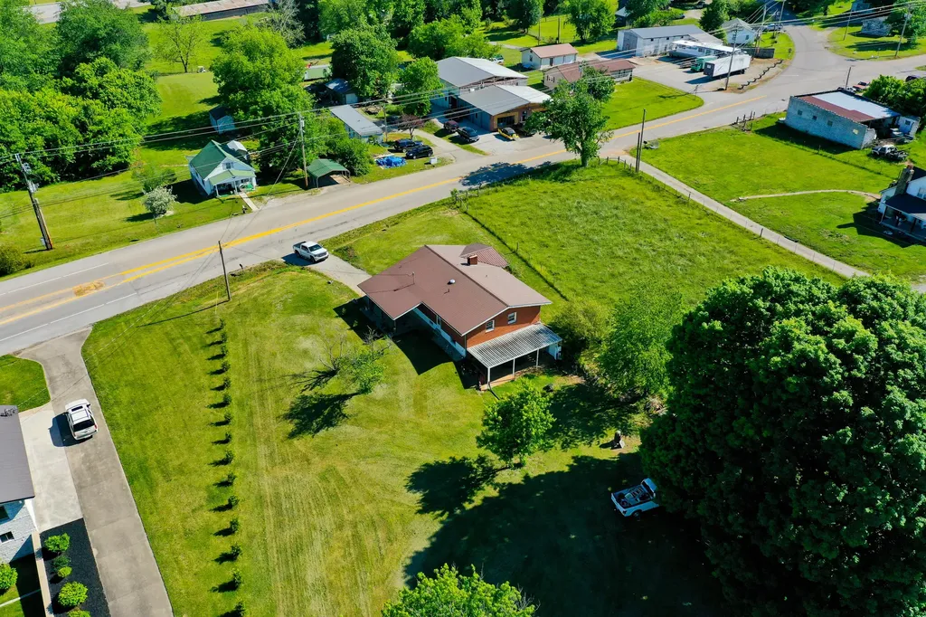 142 Highway 3284 Monticello KY 42633
