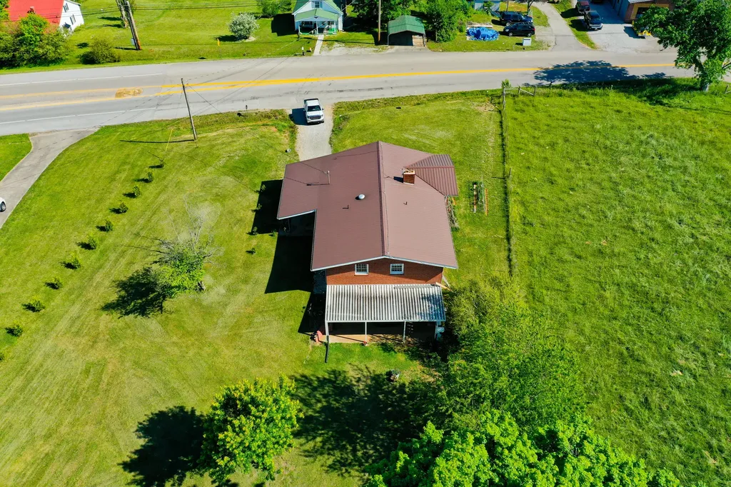 142 Highway 3284 Monticello KY 42633