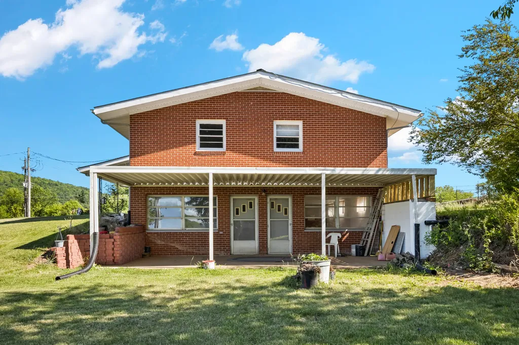 142 Highway 3284 Monticello KY 42633