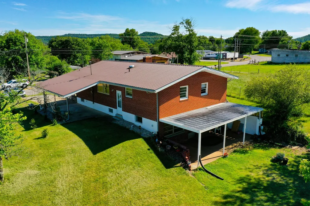 142 Highway 3284 Monticello KY 42633