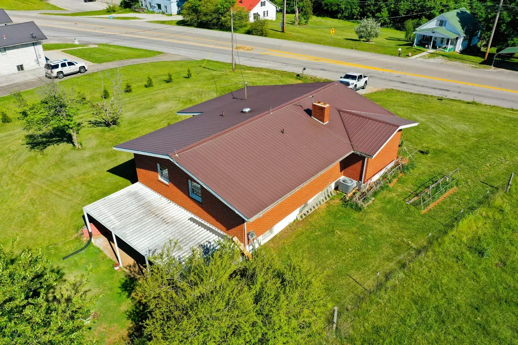 142 Highway 3284 Monticello KY 42633