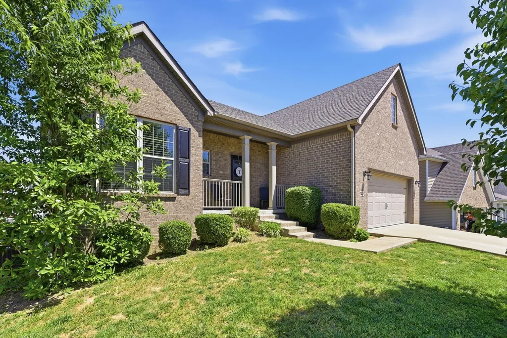 153 Shinnecock Hills Drive Georgetown KY 40324