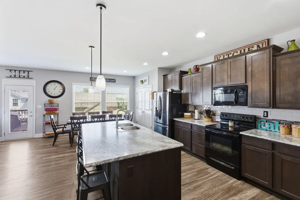 153 Shinnecock Hills Drive Georgetown KY 40324