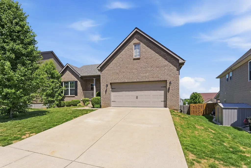 153 Shinnecock Hills Drive Georgetown KY 40324