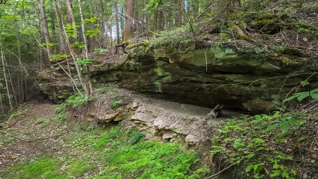 Lot 2 Mullins Point Wicked Oak Road Campton KY 41301