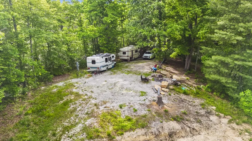 Lot 2 Mullins Point Wicked Oak Road Campton KY 41301