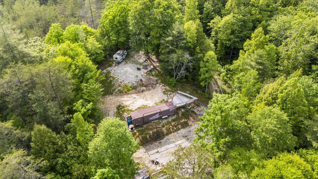 Lot 2 Mullins Point Wicked Oak Road Campton KY 41301