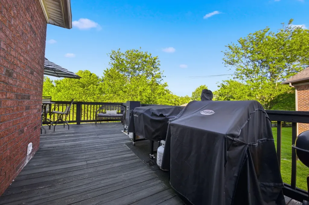 1384 Saddle Club Way Lexington KY 40504
