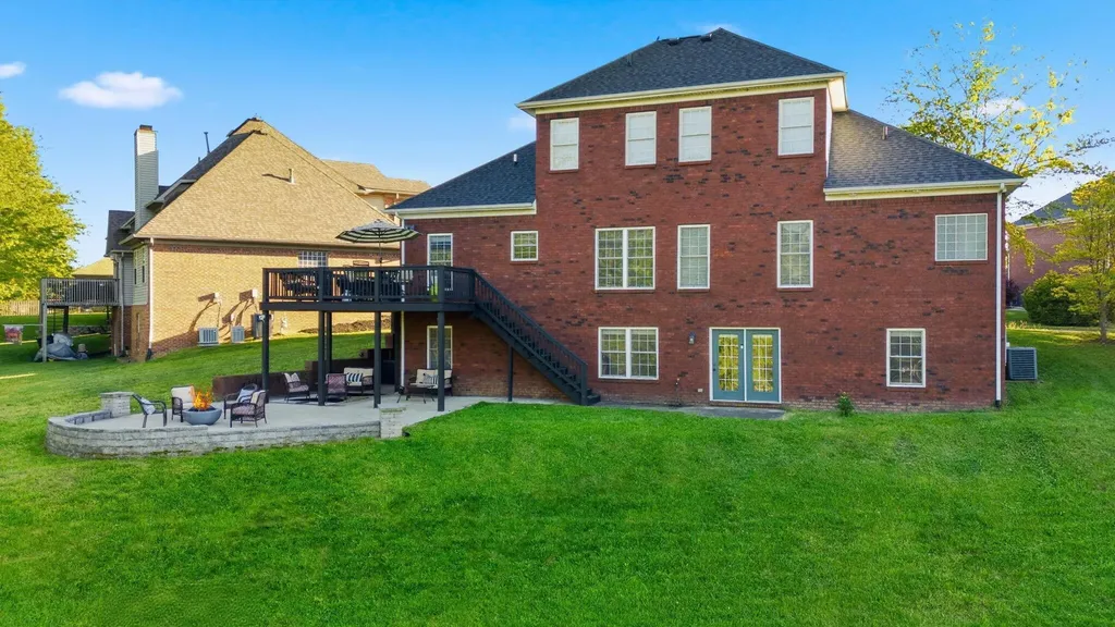 1384 Saddle Club Way Lexington KY 40504