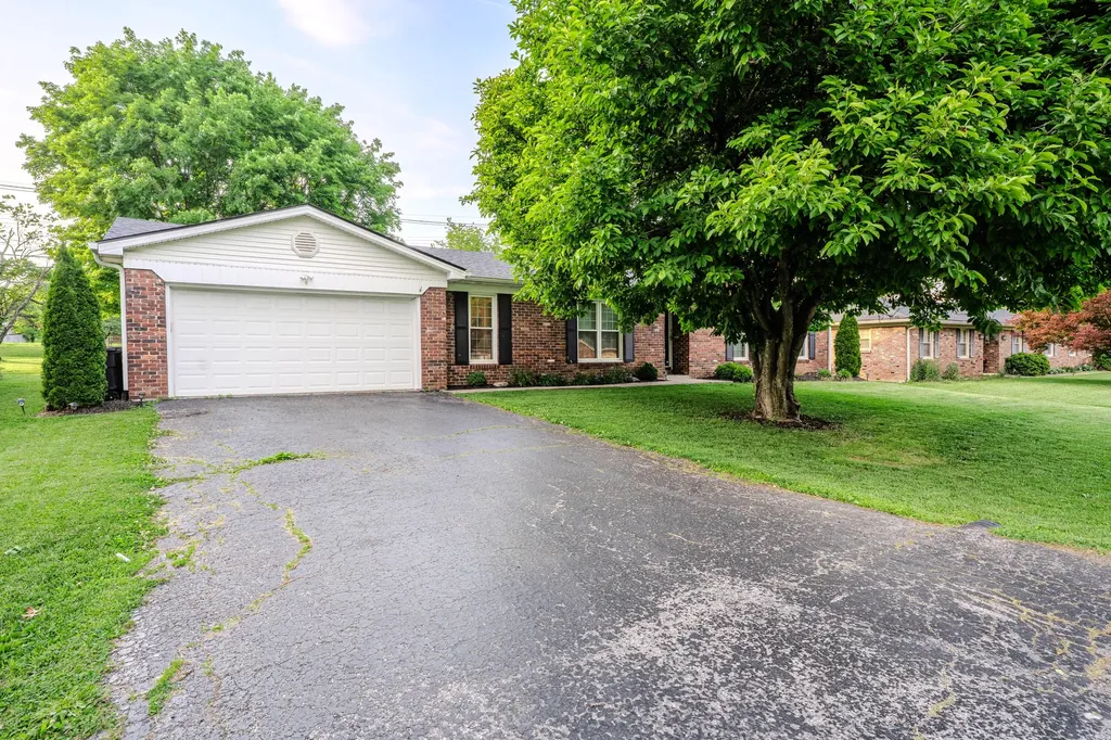 1229 Miami Trail Frankfort KY 40601