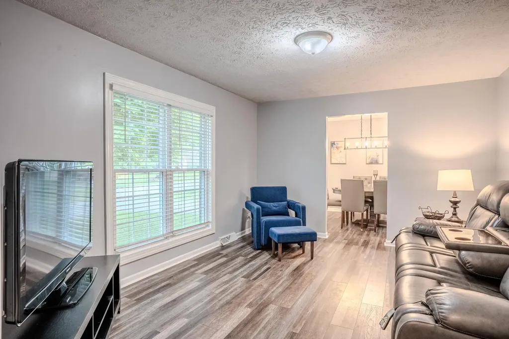 1229 Miami Trail Frankfort KY 40601