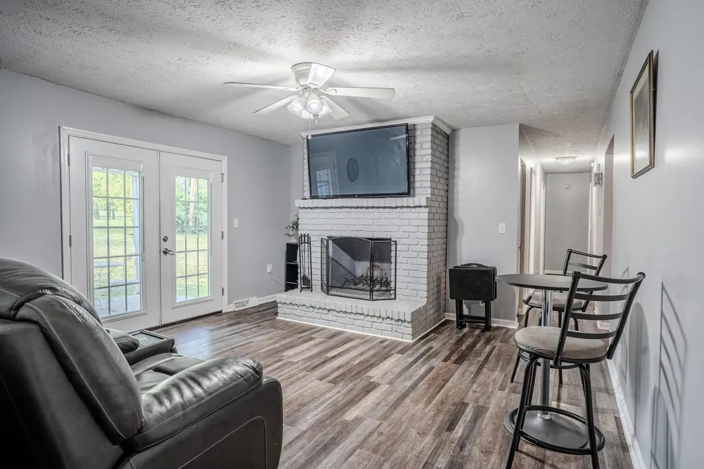 1229 Miami Trail Frankfort KY 40601