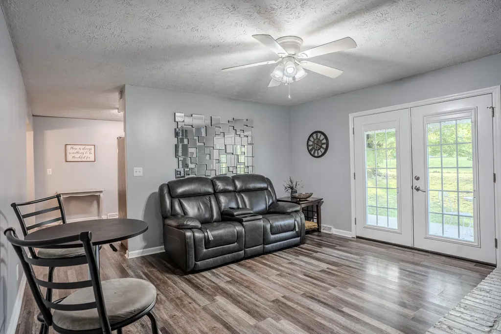 1229 Miami Trail Frankfort KY 40601