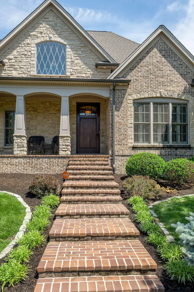 1849 Goodpaster Way Lexington KY 40505