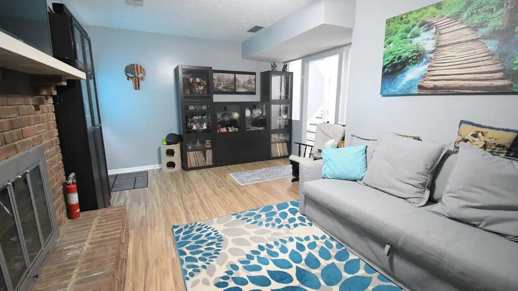 331 Parkwood Place Frankfort KY 40601
