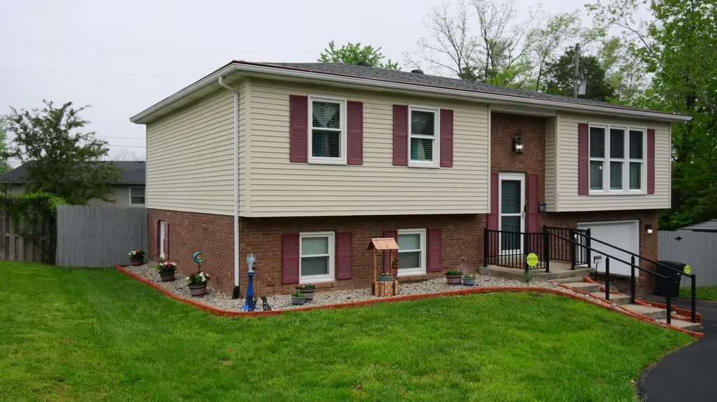 331 Parkwood Place Frankfort KY 40601