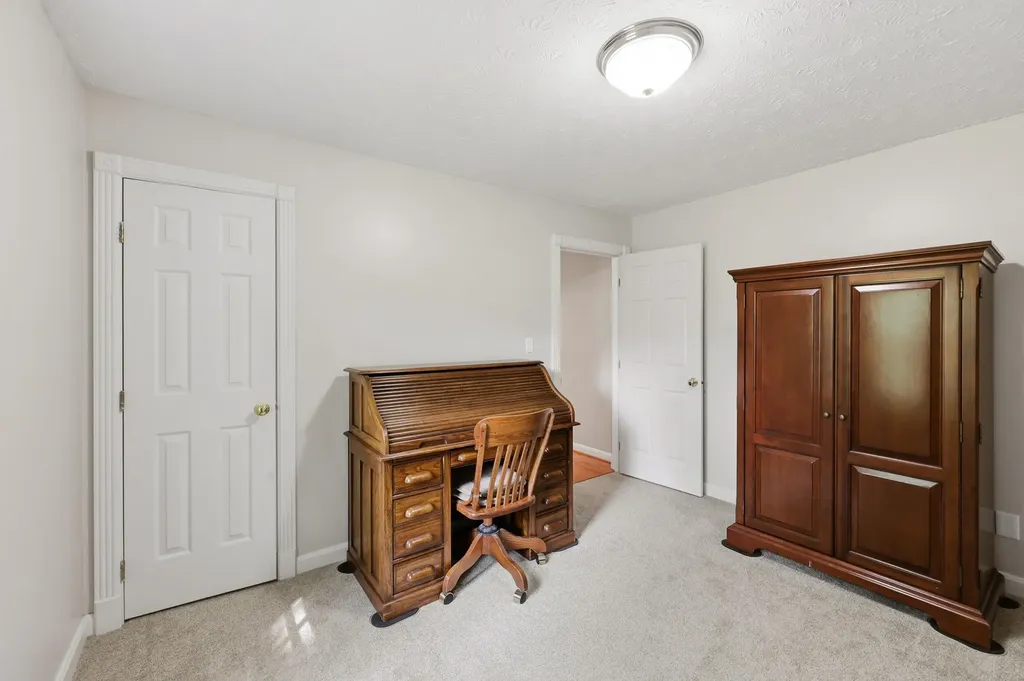 3267 Gondola Drive Lexington KY 40513