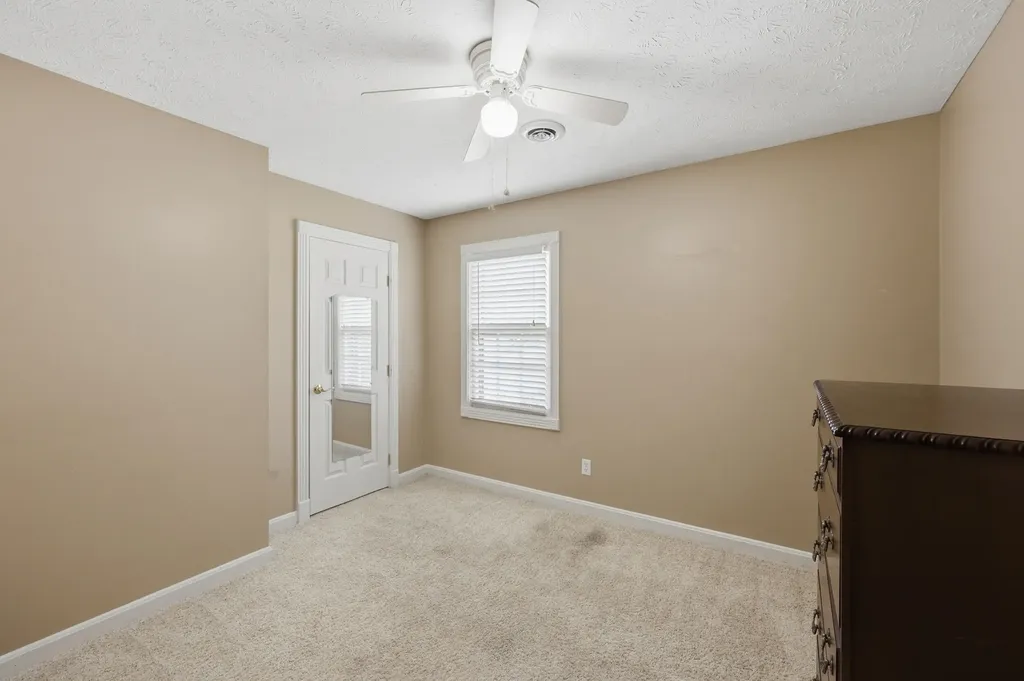 3267 Gondola Drive Lexington KY 40513