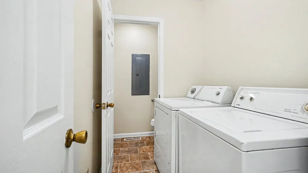 228 Blackhawk Circle Versailles KY 40383