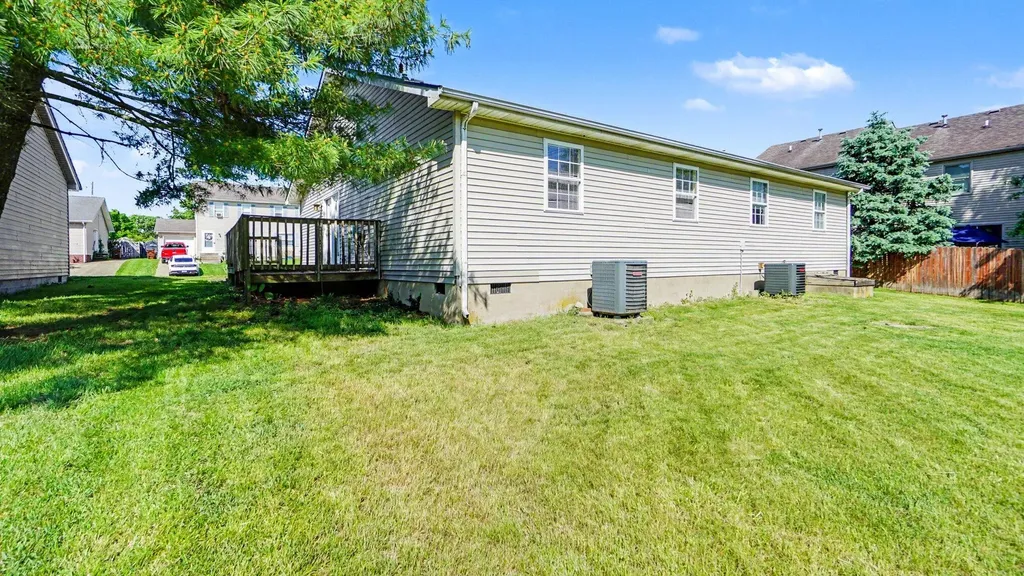 228 Blackhawk Circle Versailles KY 40383