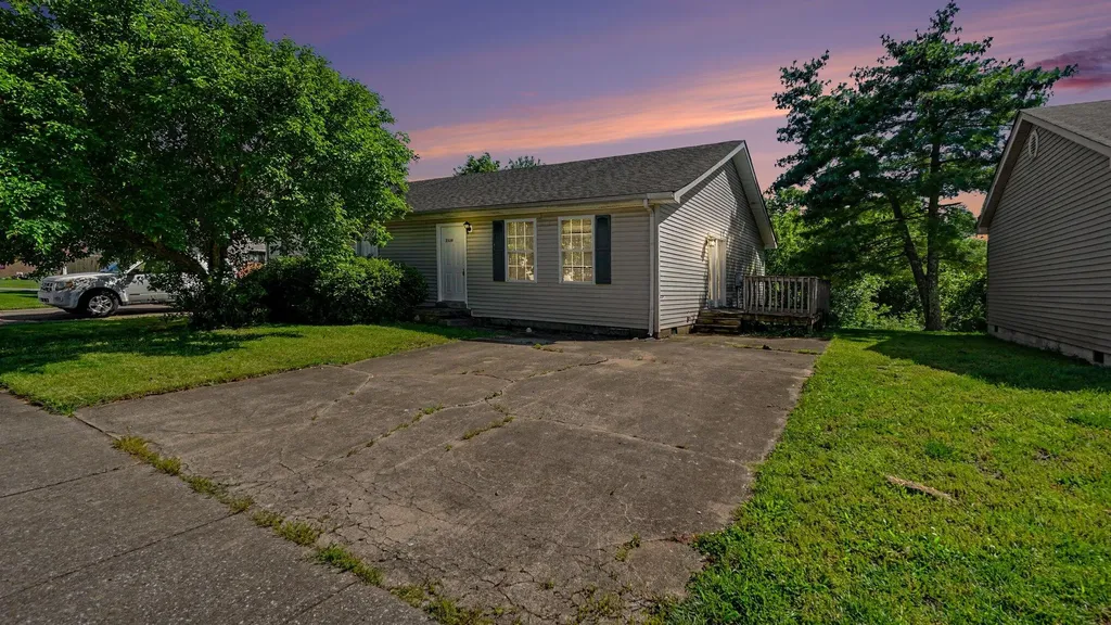 228 Blackhawk Circle Versailles KY 40383