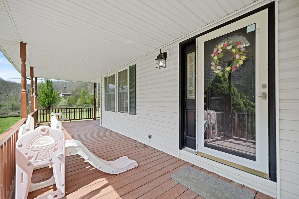 321 Saplin Fork Road Manchester KY 40962
