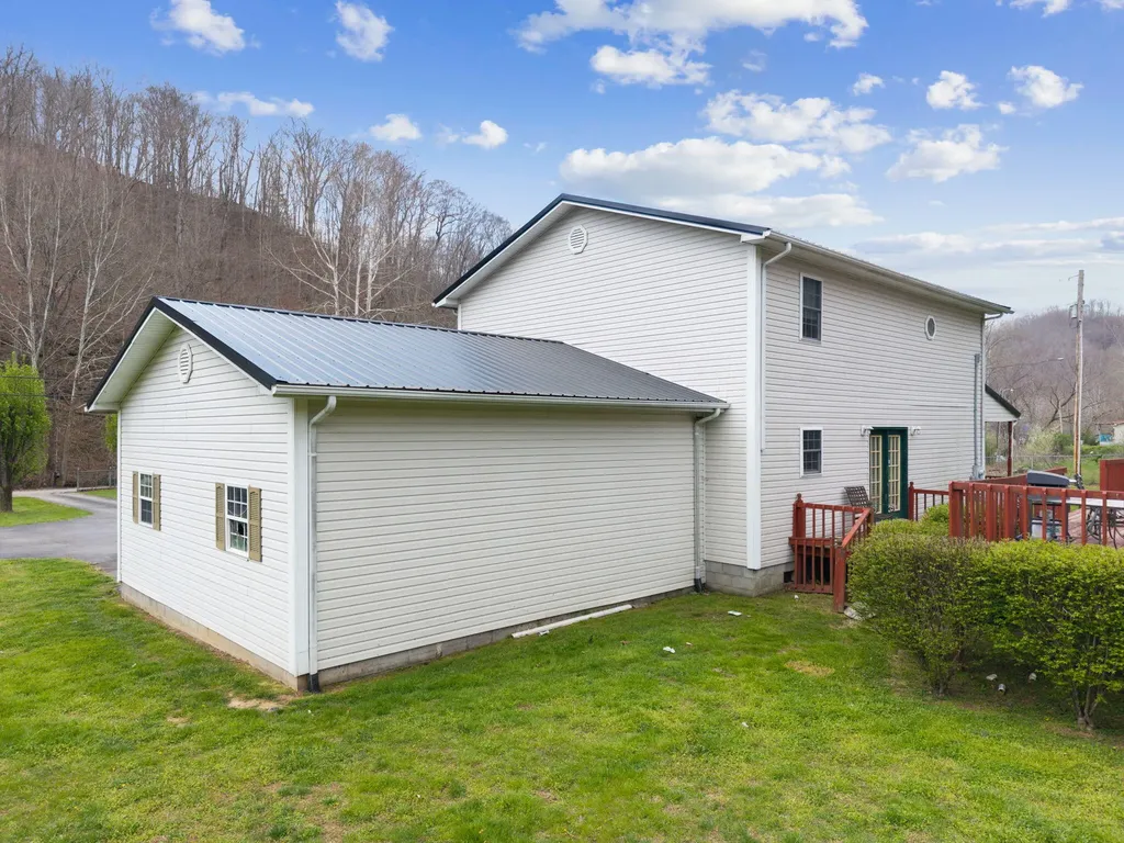 321 Saplin Fork Road Manchester KY 40962