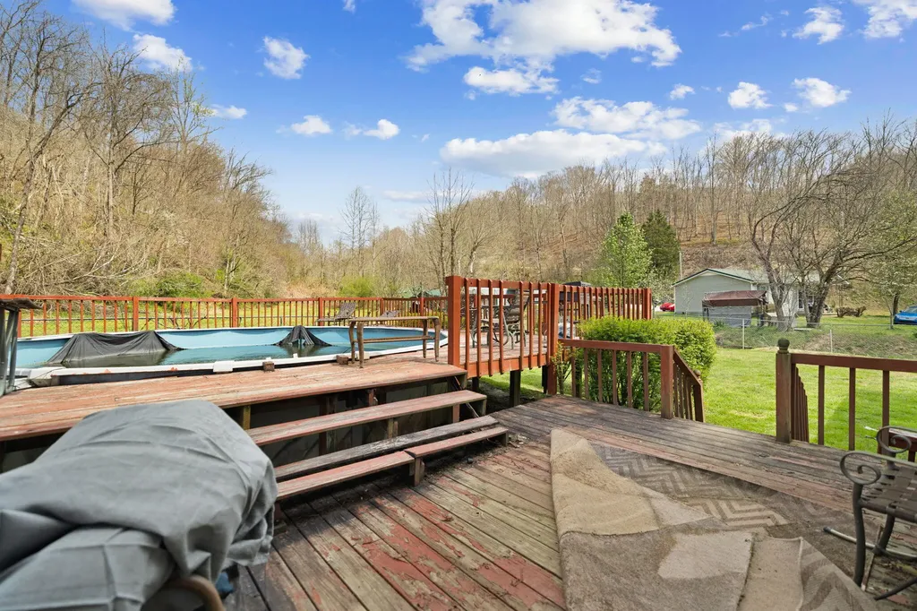 321 Saplin Fork Road Manchester KY 40962